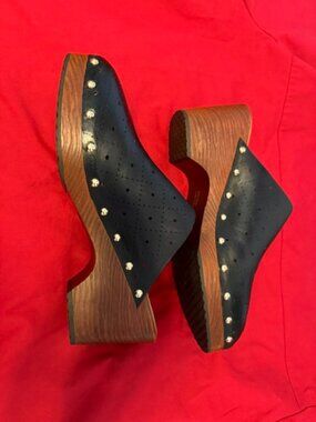 NEW Aerosoles Doris Black Perforated Clogs Size 12